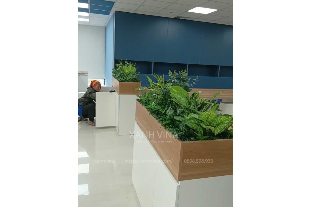 Thi công bồn cây giả cho công ty cổ phần 3D tại 18 Phạm Hùng